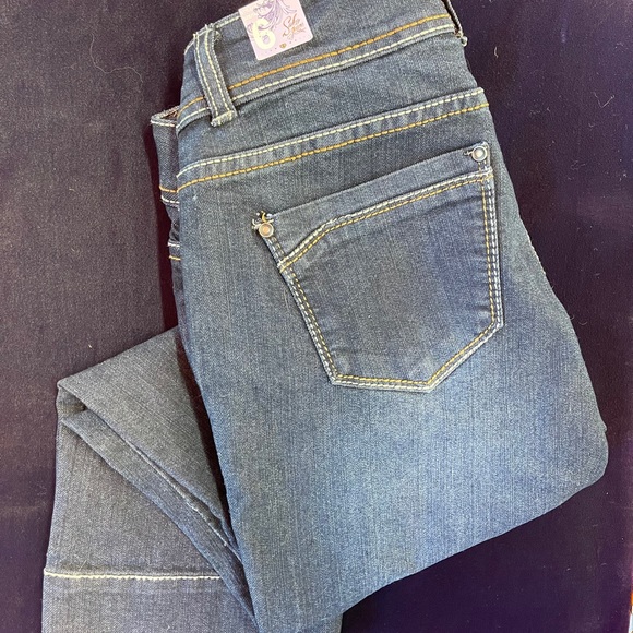 Suko Capri Jeans - Picture 6 of 6